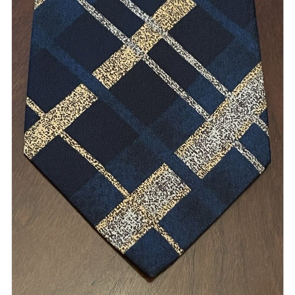 Today’s Man Blue Black Gold Hand Made 100% Silk Made In Italy